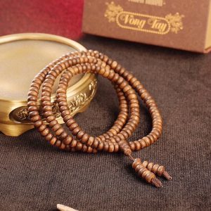 Vòng trầm hương indo dạng nút dây dài