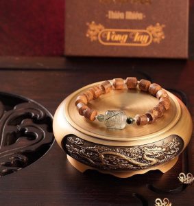 Sức Hút Tinh Tế của Vòng Tay Trúc Tự Nhiên Việt Nam Mix Đá Thạch Anh Tóc