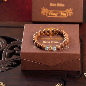 Vòng tay trầm hương indo 8mm mix xu vàng 24k cao cấp.