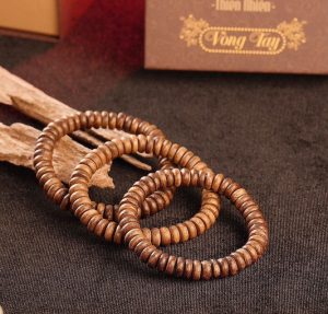 Vòng Trầm Hương Indo Thiết Kế Nút Đơn Giản Tinh Tế